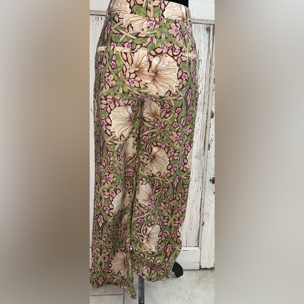 🌺BOHO Floral Slacks by H&M🌺 - Picture 8 of 10